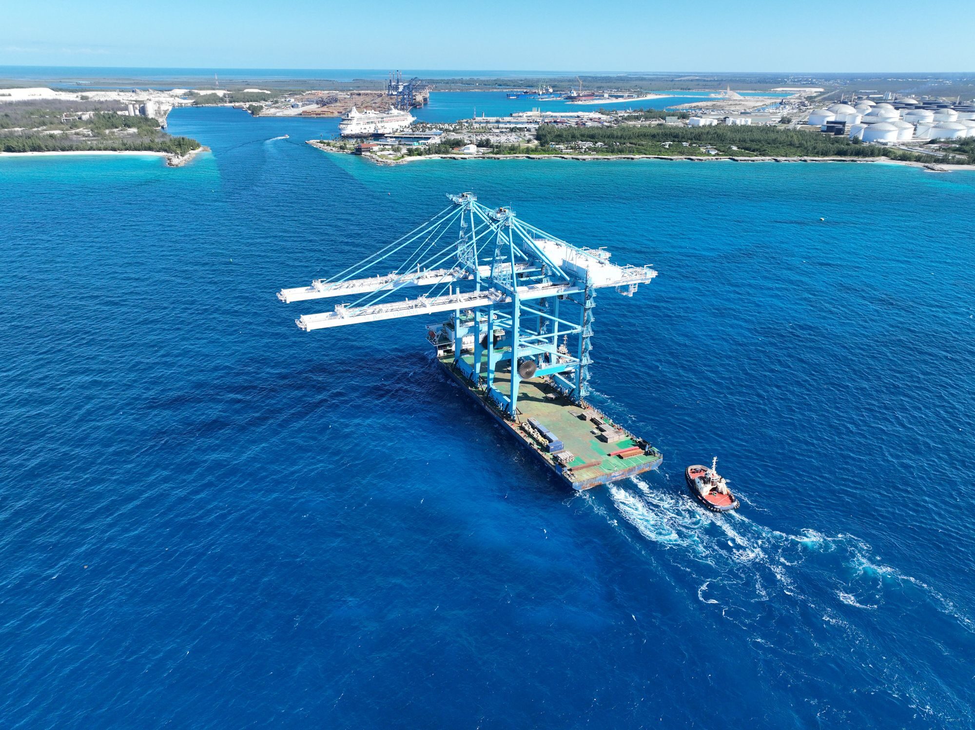 2025 1117 TWO STS CRANES